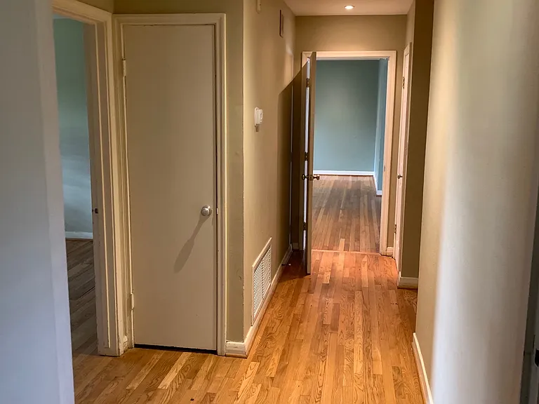 324 Pasadena Pl — Photo 6