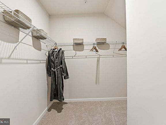 2nd image of 6711 Belcrest Rd