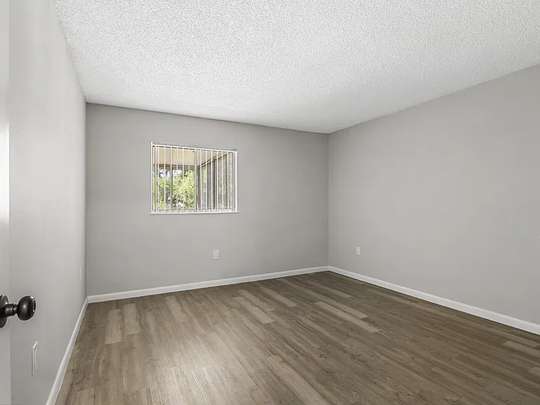 Bella Sol Apartments — Photo 18