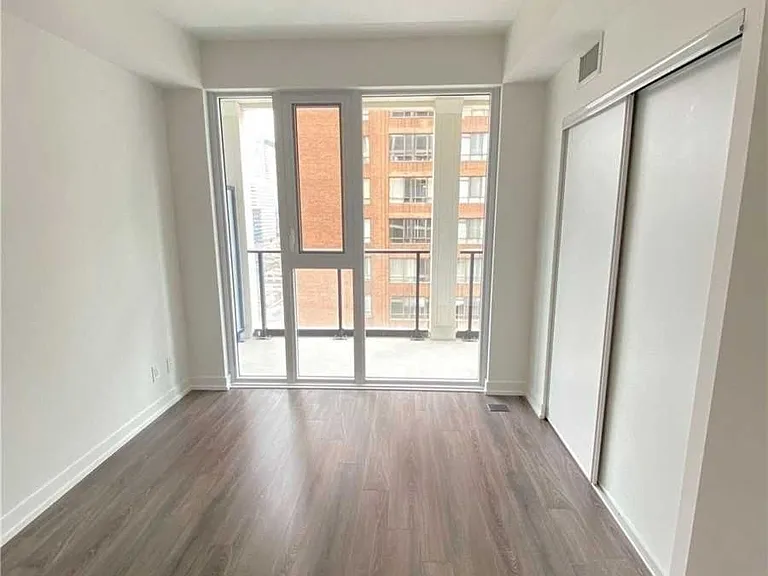 20 Edward St #1411 — Photo 6