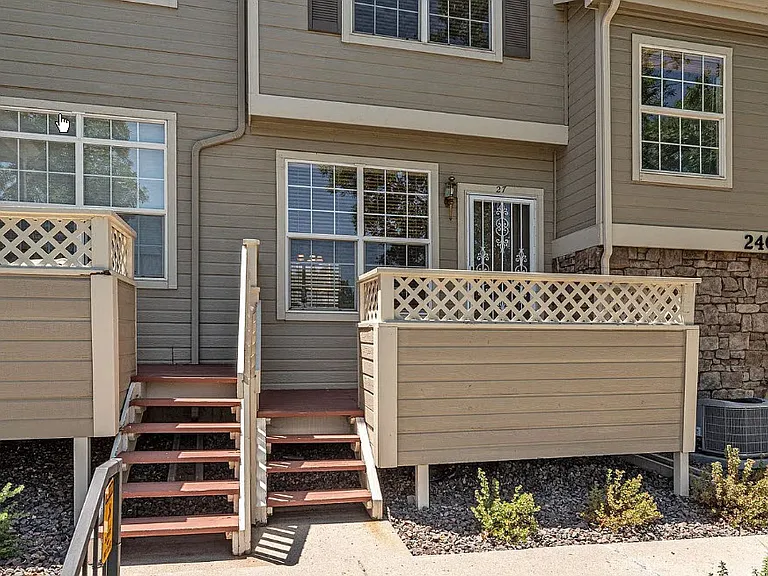 240 W Jamison Cir #27 — Photo 2