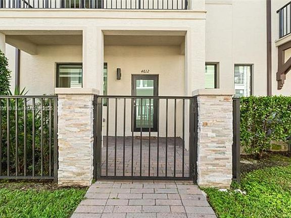 3rd image of 4612 NW 83rd Pkwy #Townhouse 4612