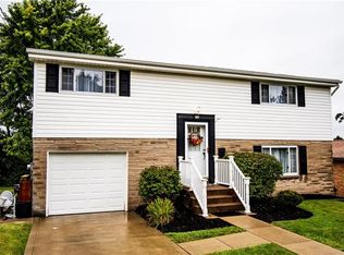 736 Elm Dr, Verona, PA