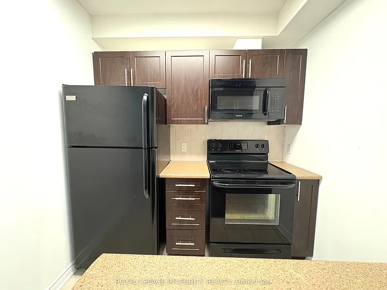 234 Rideau St #504A — Photo 24