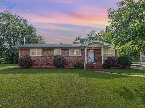 2141 Biltmore Dr, Fayetteville, NC 28304