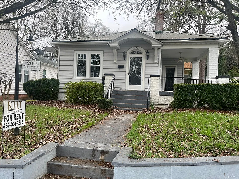 204 Westhampton Ave