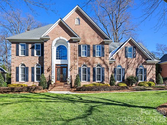 2nd image of 7408 Willesden Ln