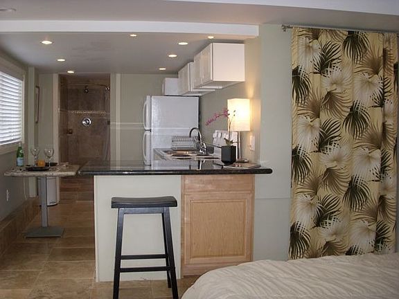 Private 1 Bedroom Suite