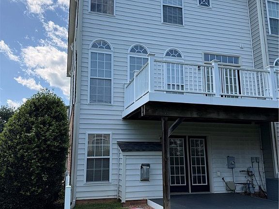 5th image of 2900 Murano Way