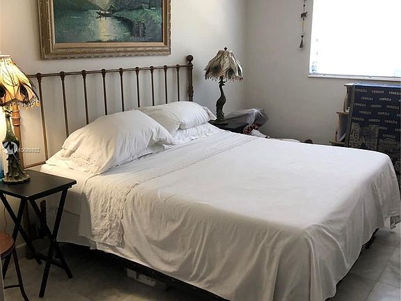5th image of 195 Sunrise Dr APT 1