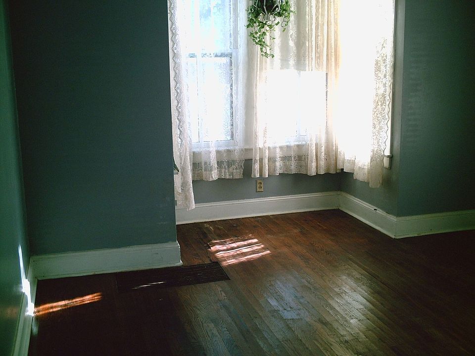 2nd image of 2421 S 16th St