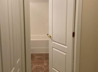 2435 Old Greenbrier Rd #2435, Chesapeake, VA 23325