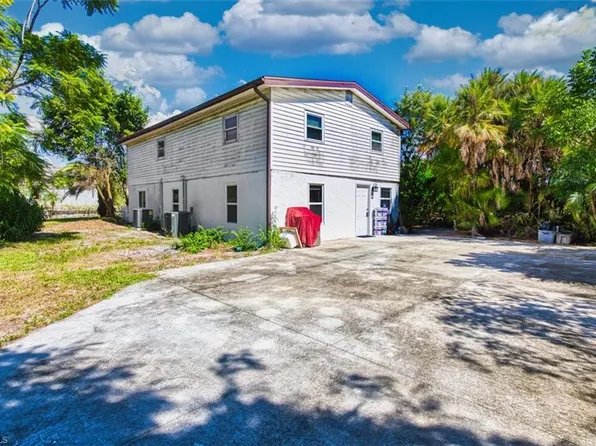 2727 48th ST SW, LEHIGH ACRES, FL 33976