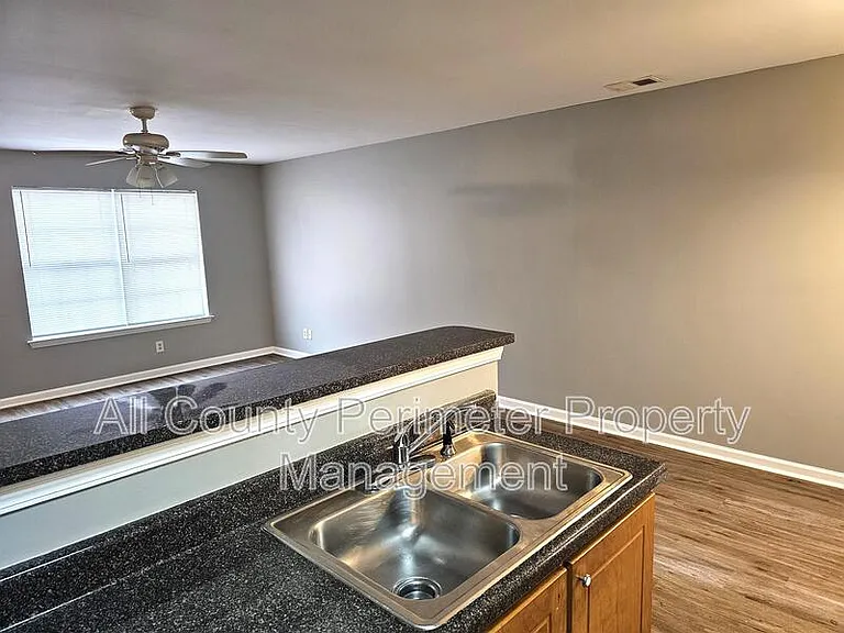 1855 Carrington Dr — Photo 4