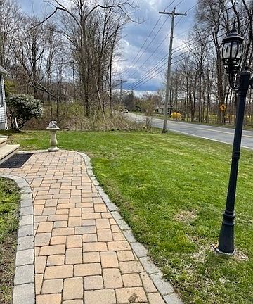 4th image of 374 Wilbraham Rd