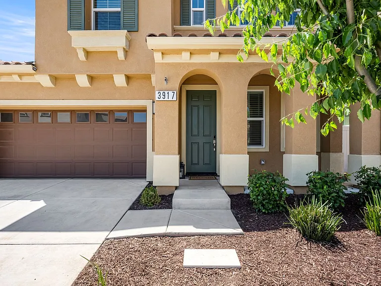 3917 Aristotle Cir — Photo 5