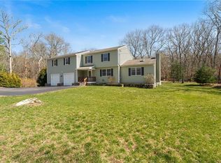 87 Old Coach Rd, Charlestown, RI 02813