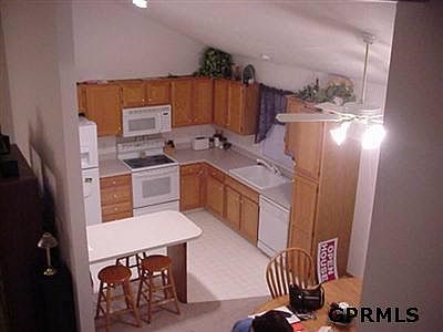 5th image of 512 E Cleveland St