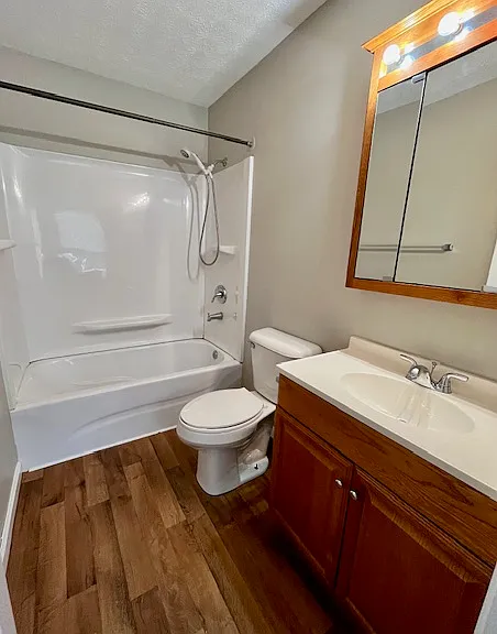 611 Wessor Ave #2 — Photo 6
