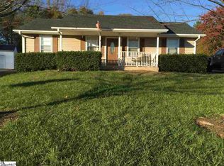 336 Crest Dr, Inman, SC 29349