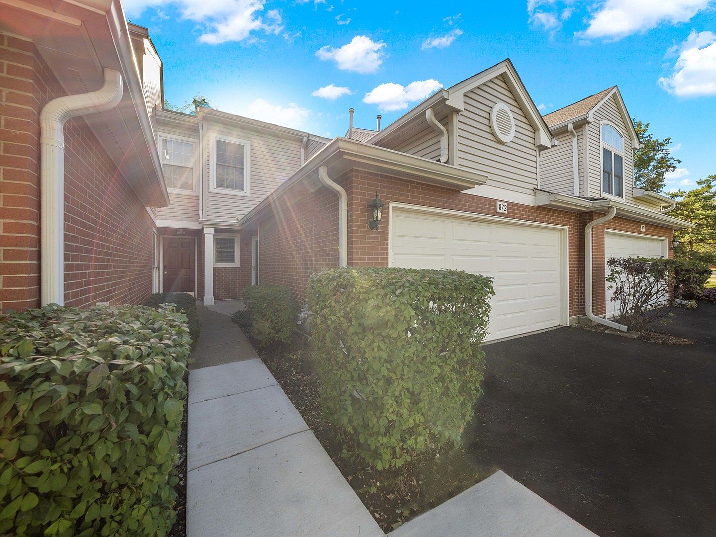 House on the Hill トップス　Checker 90 872 Old Checker Rd, Buffalo Grove, IL 60089 | Zillow