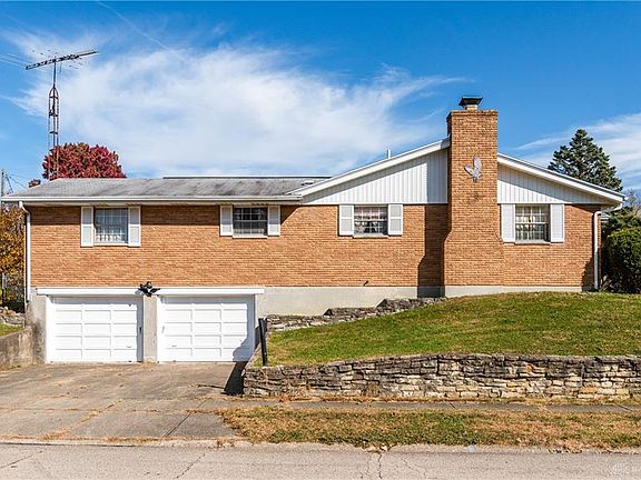 3rd image of 1293 Redbud Dr