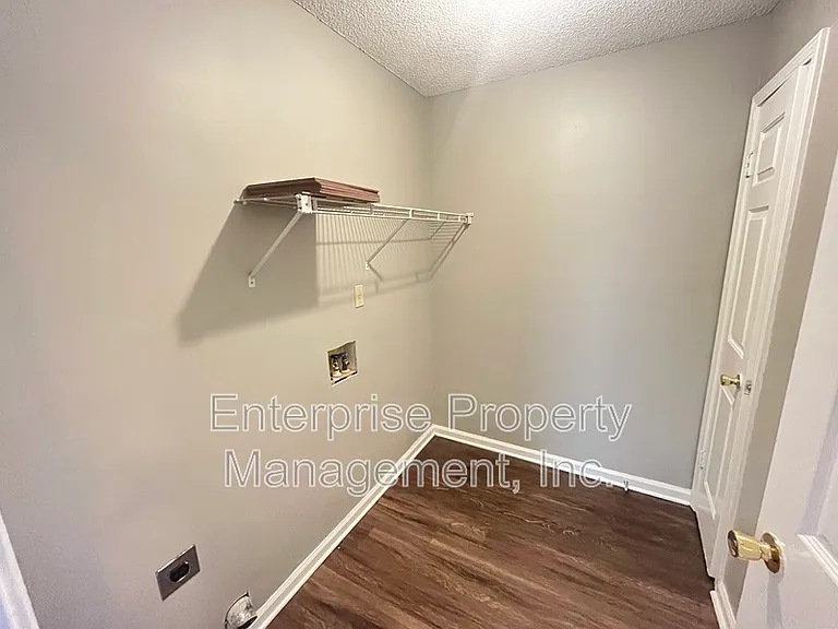 1744 Camille Way — Photo 11