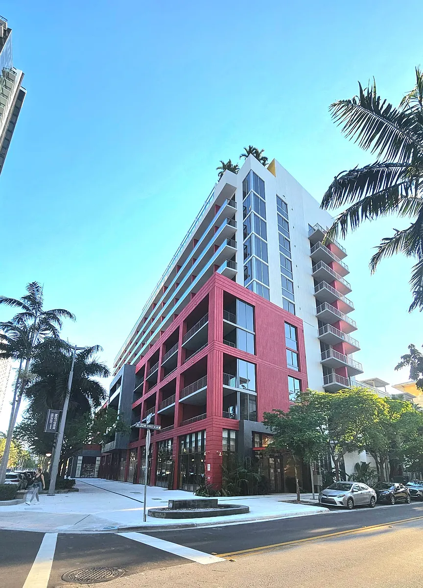Building Photo - 90 NE 32nd St #M