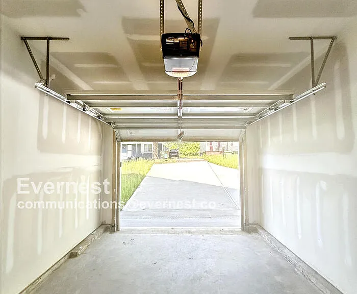 406 Killian Ave — Photo 12
