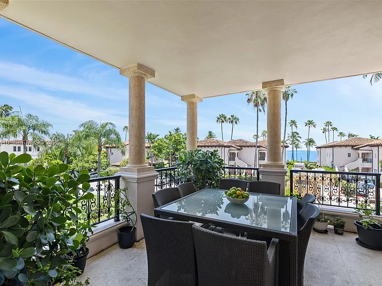 19122 Fisher Island Dr #19122 — Photo 7