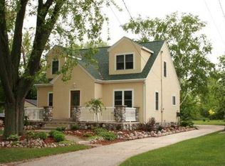 238 Beaupre St, Green Bay, WI 54301