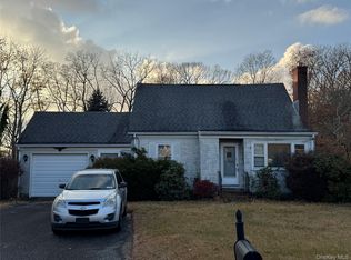 54 N Ocean Avenue, Center Moriches, NY 11934