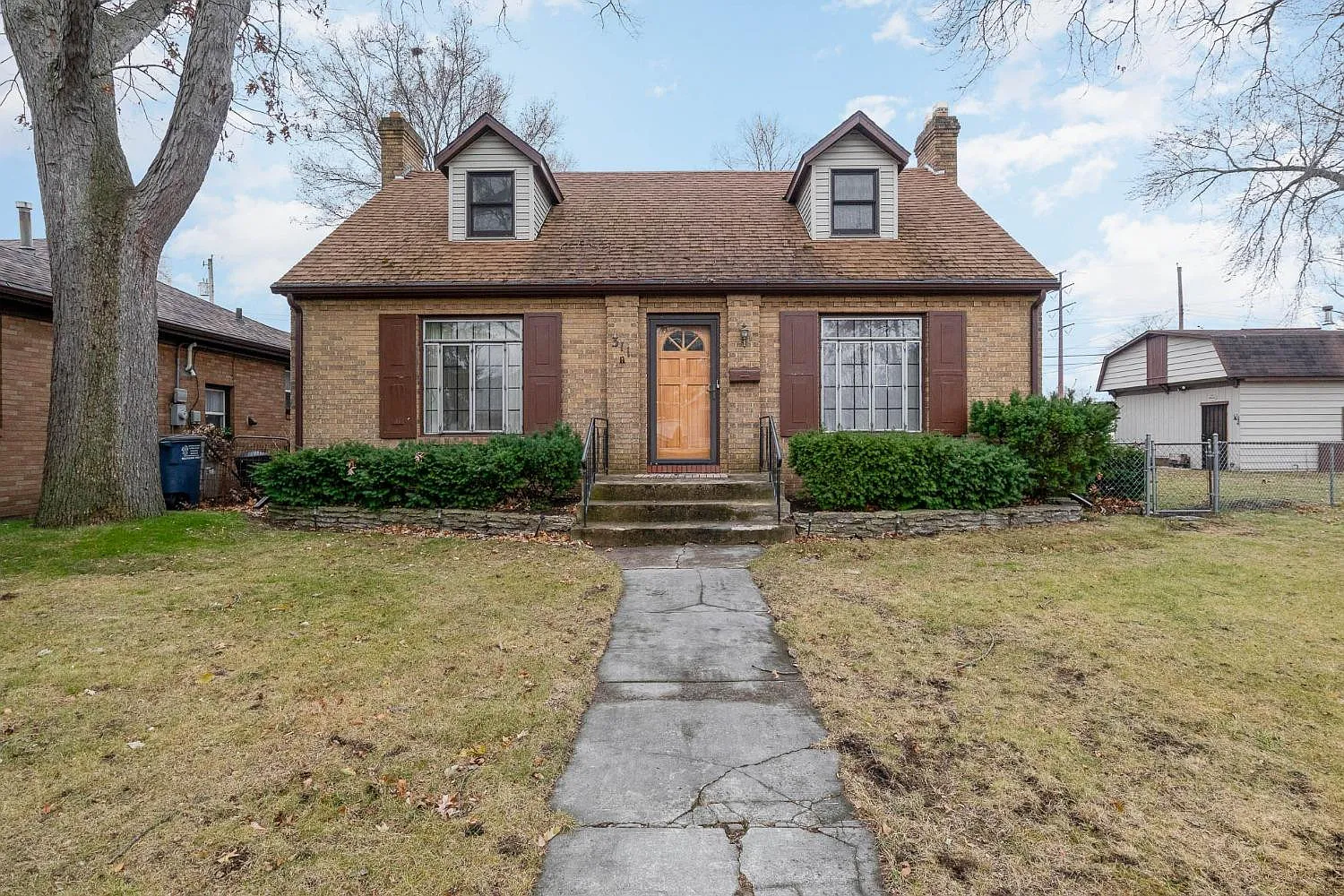 311 Greenwood Ave photo 1