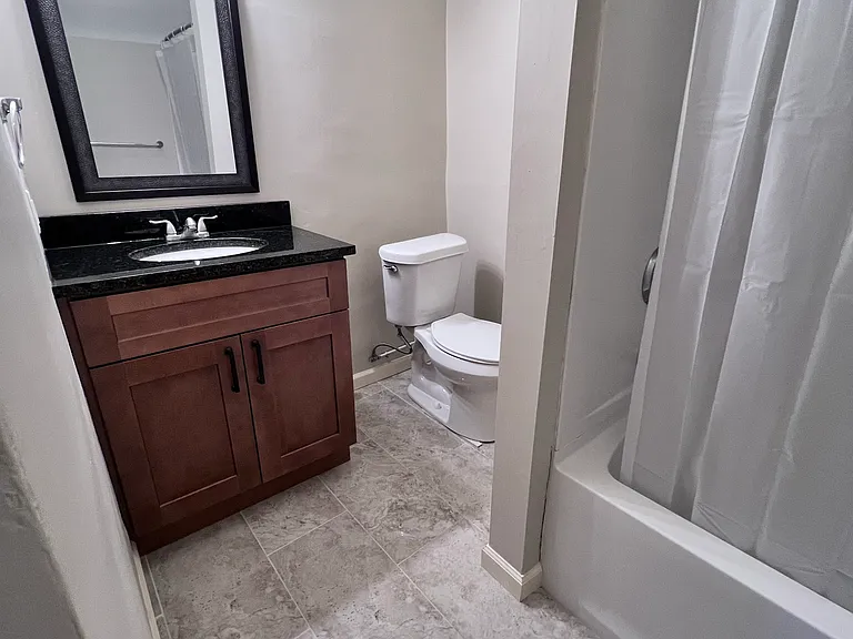 925 S 14th St #2 — Photo 8
