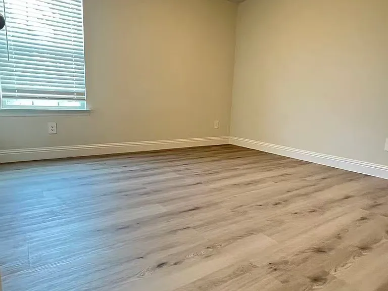 633 Sandiford Ct — Photo 22