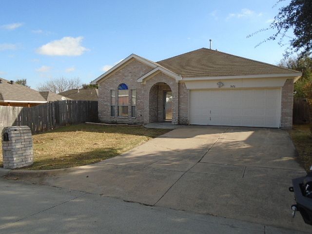 1st image of 7456 Blackthorn Dr