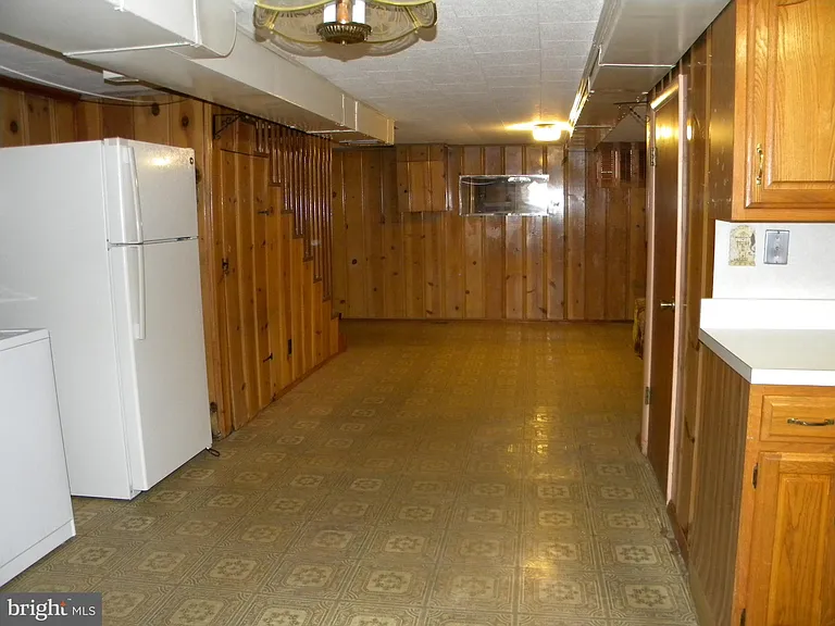 325 Imla St — Photo 20