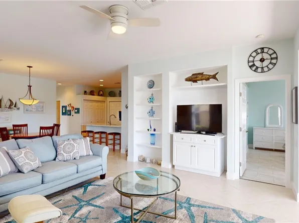8797 E Bay Cir, Fort Myers, FL 33908