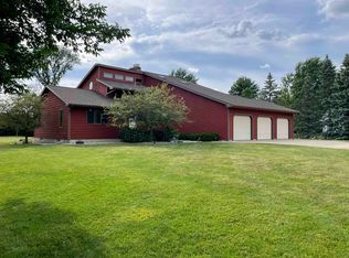 4045 Maple Woods Dr W, Saginaw, MI 48603