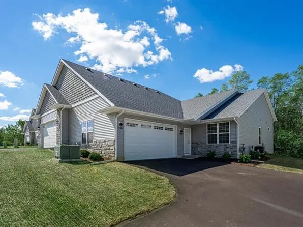 5689 Roy's Rdg #1, Loves Park, IL 61111