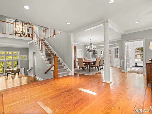 2nd image of 324 Nod Hill Road