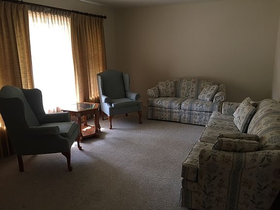 5th image of 77 E Glengate Ave