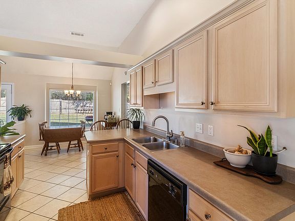 4th image of 5432 Hidden Meadows Dr