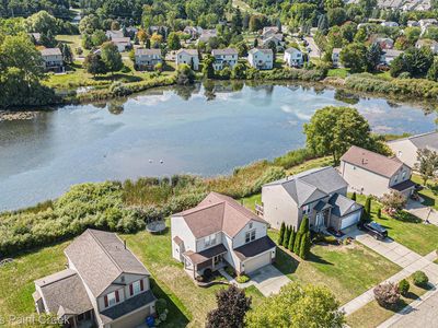 401 Deer Path Trl, Waterford, MI, 48327
