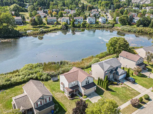 401 Deer Path Trl, Waterford, MI 48327