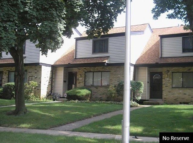 1st image of 10112 W Kiehnau Ave #29