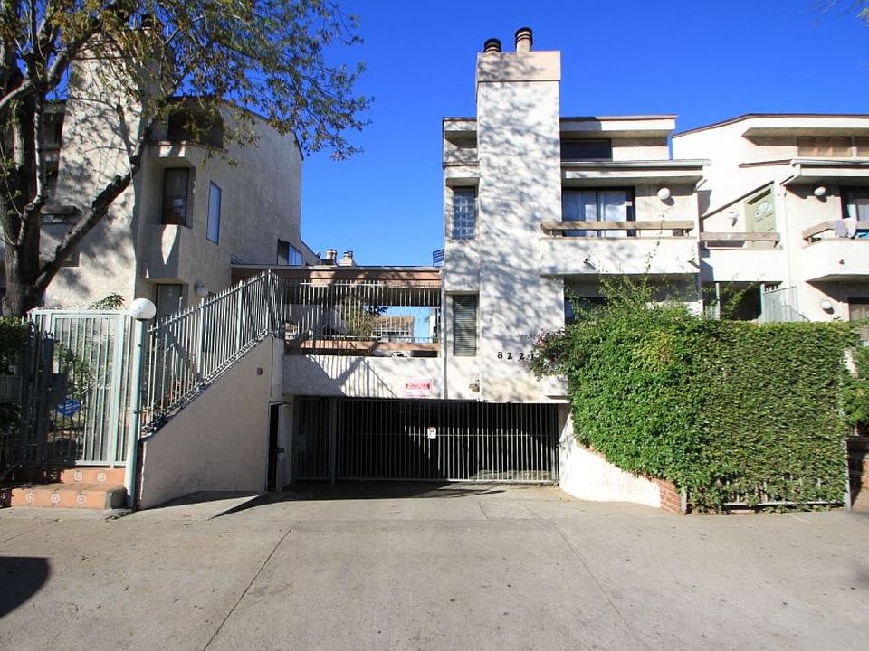1st image of 8221 Langdon Ave Unit 202