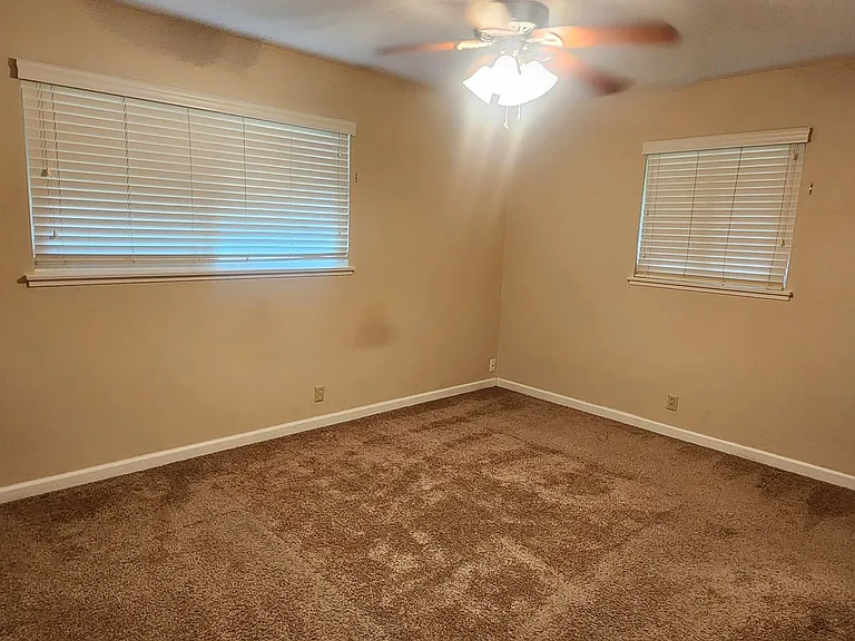 1117 Lancaster Way — Photo 14