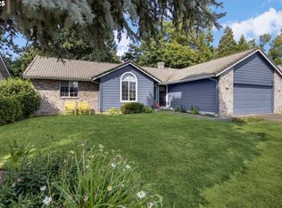 1485 Luella St, Eugene, OR 97401