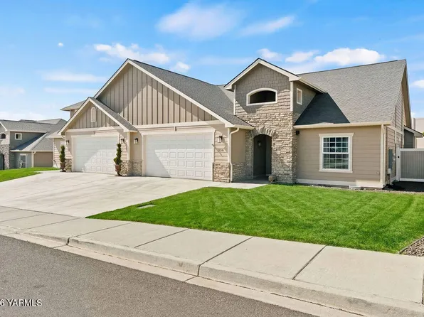 220 N 89th Ave, Yakima, WA 98908